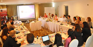 mWomen-Working-Group-meets-