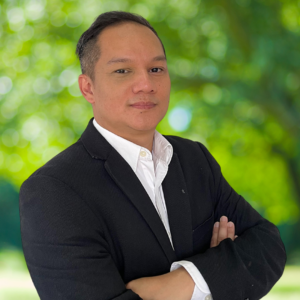 A photo of the CEO of Komunidad, Felix Ayque